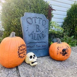 Otto b. Alive.Headstone Tombstone Halloween